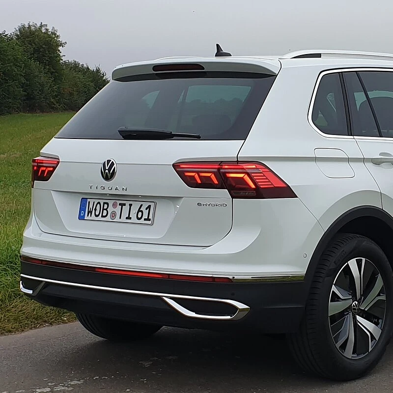 Car Strips Trim for Volkswagen VW Tiguan R-Line TSI TDI 2020~2024 ABS Bumper Cover Chrome Exhaust Diffuser Sticker Accessories