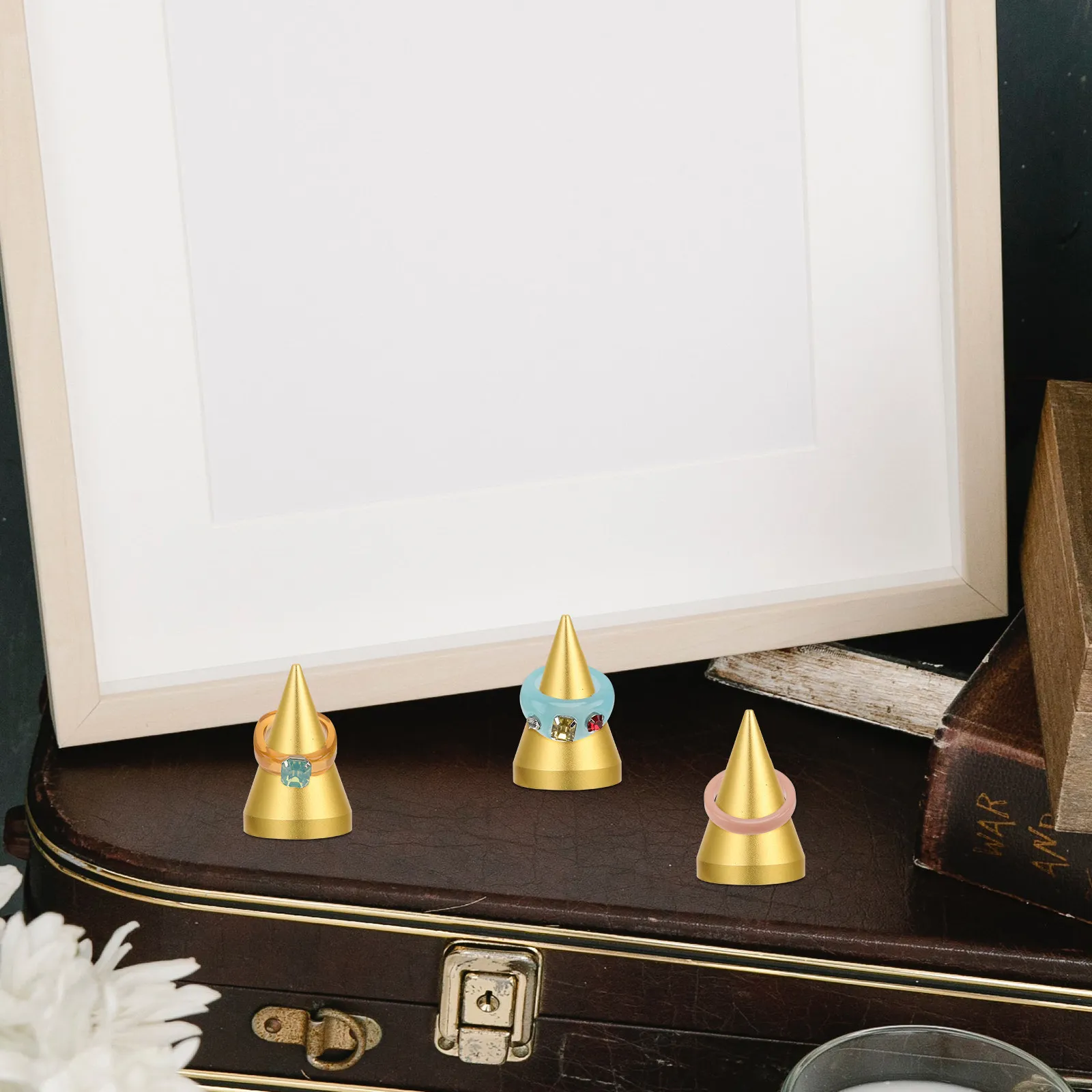 Modern Ring Support Holder Cone Shape Jewelry Display Stand for Rings Necklace Earring Store Counter Wedding Ring Storage