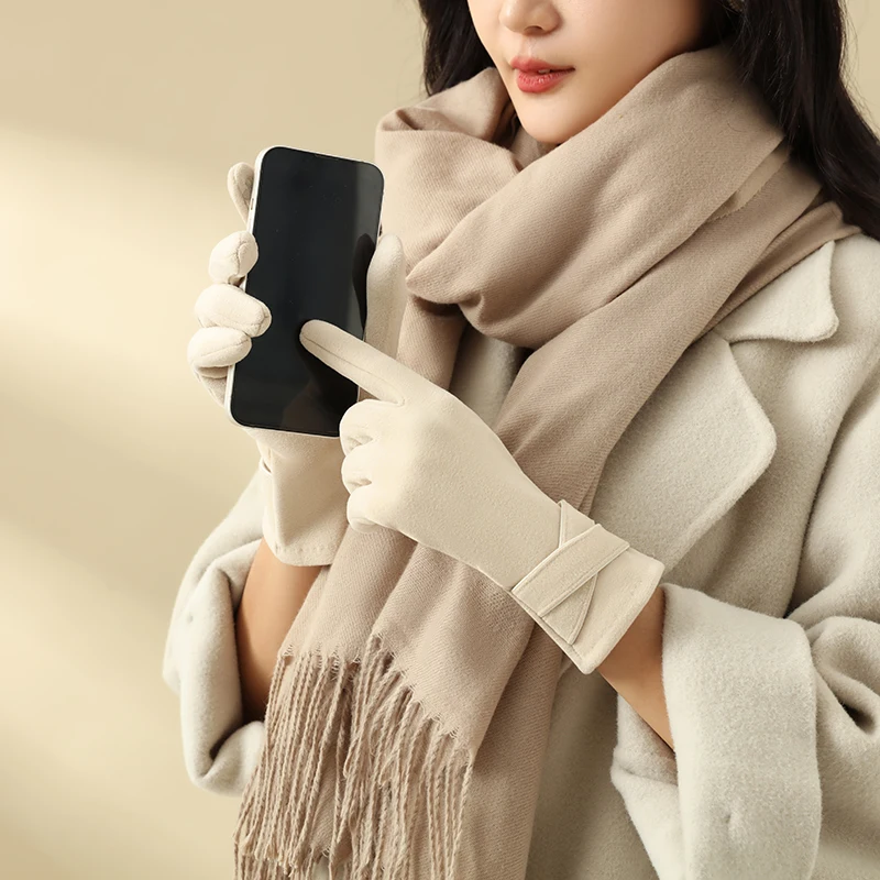 زوج من القفازات الدافئة مع مخمل لمنع البرد، مناسب لركوب الدراجات والقيادة الشتوية المقاومة للرياح للفتيات