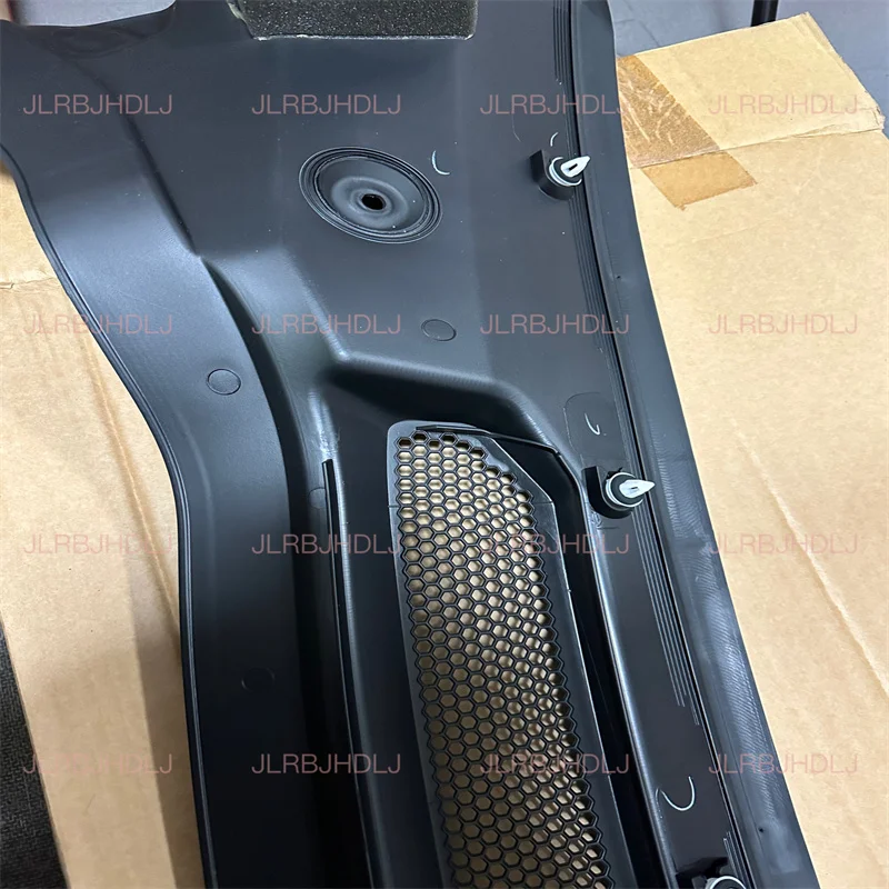 LR096164 LR055193 Suitable for Range Rover Sport, Discover 4, Discover 3 front windscreen grille intake panel