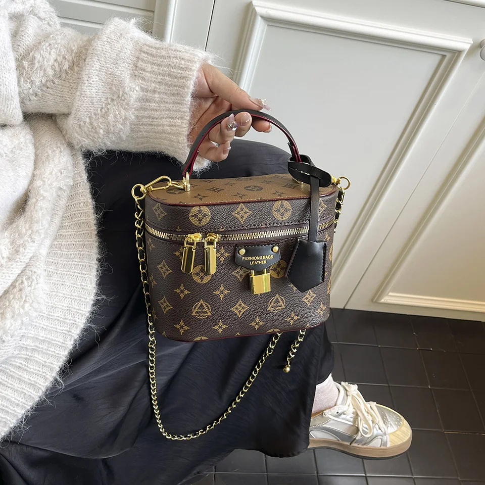 

2025 SS Architectural Square Bag, Multi-Way Convertible Top Handle & Crossbody Purse for Women, Versatile Day to Night Carryall