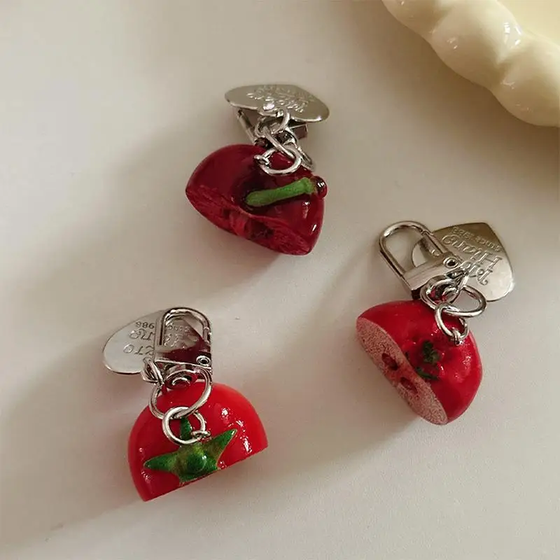 Lebendiger 3D Roter Tomaten-Schlüsselanhänger, Leichter Harz-Fruchtanhänger, Mini-Anhänger für Handyhülle, Handtasche, Geschenk für Mädchen – Detail 8