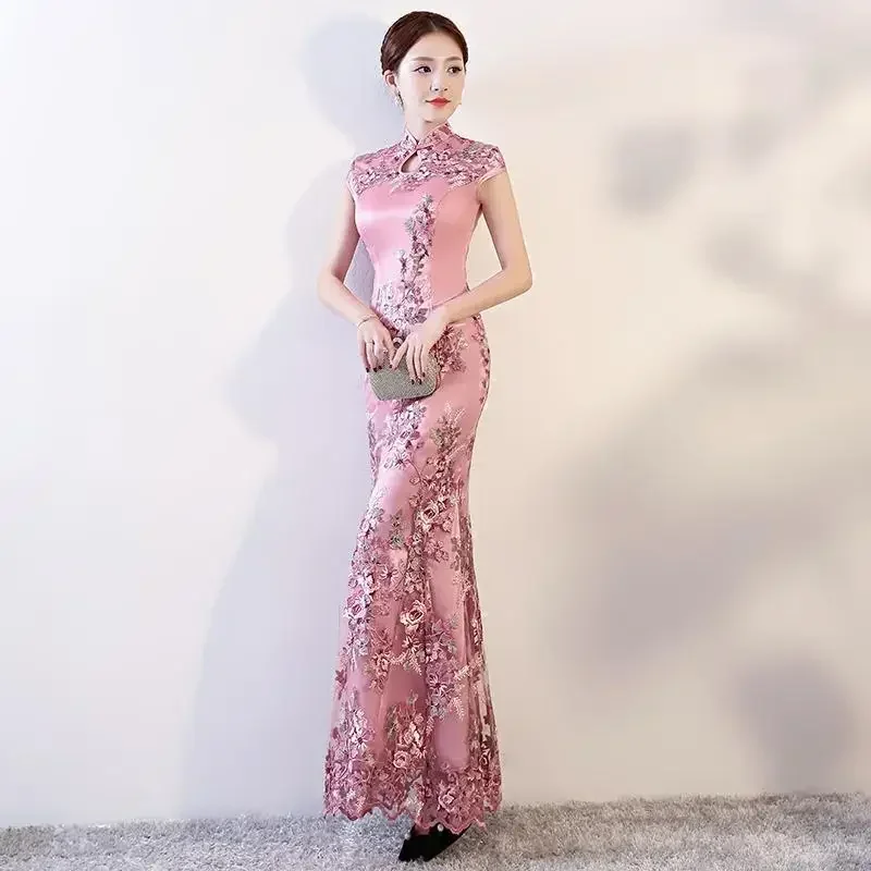 

Long Performance Catwalk Cheongsam Young Girl 2024 New Chinese Style Improved Retro Qipao Elegant Wedding Dresses For Women