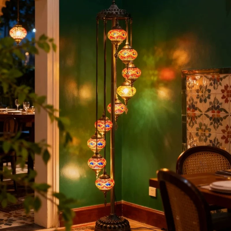New retro floor lamp living room bedroom bedside vertical wind restaurant hotel tea room lighting