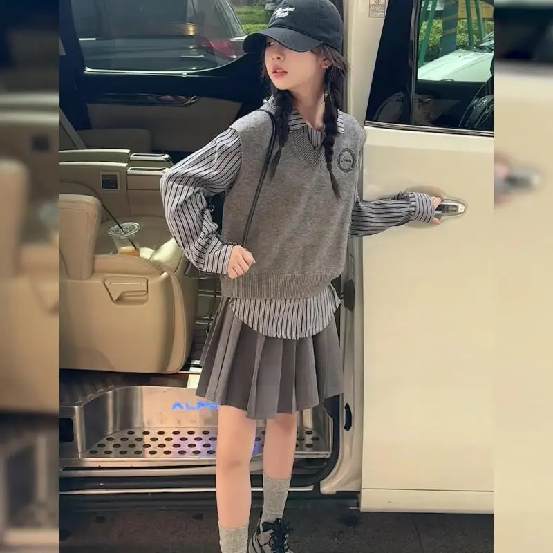 

Kawaii модный свитер для девочек, жилет, рубашка, юбка, студенческая осенняя повседневная одежда с героями мультфильмов, короткая юбка, комплект из трех предметов, детская одежда