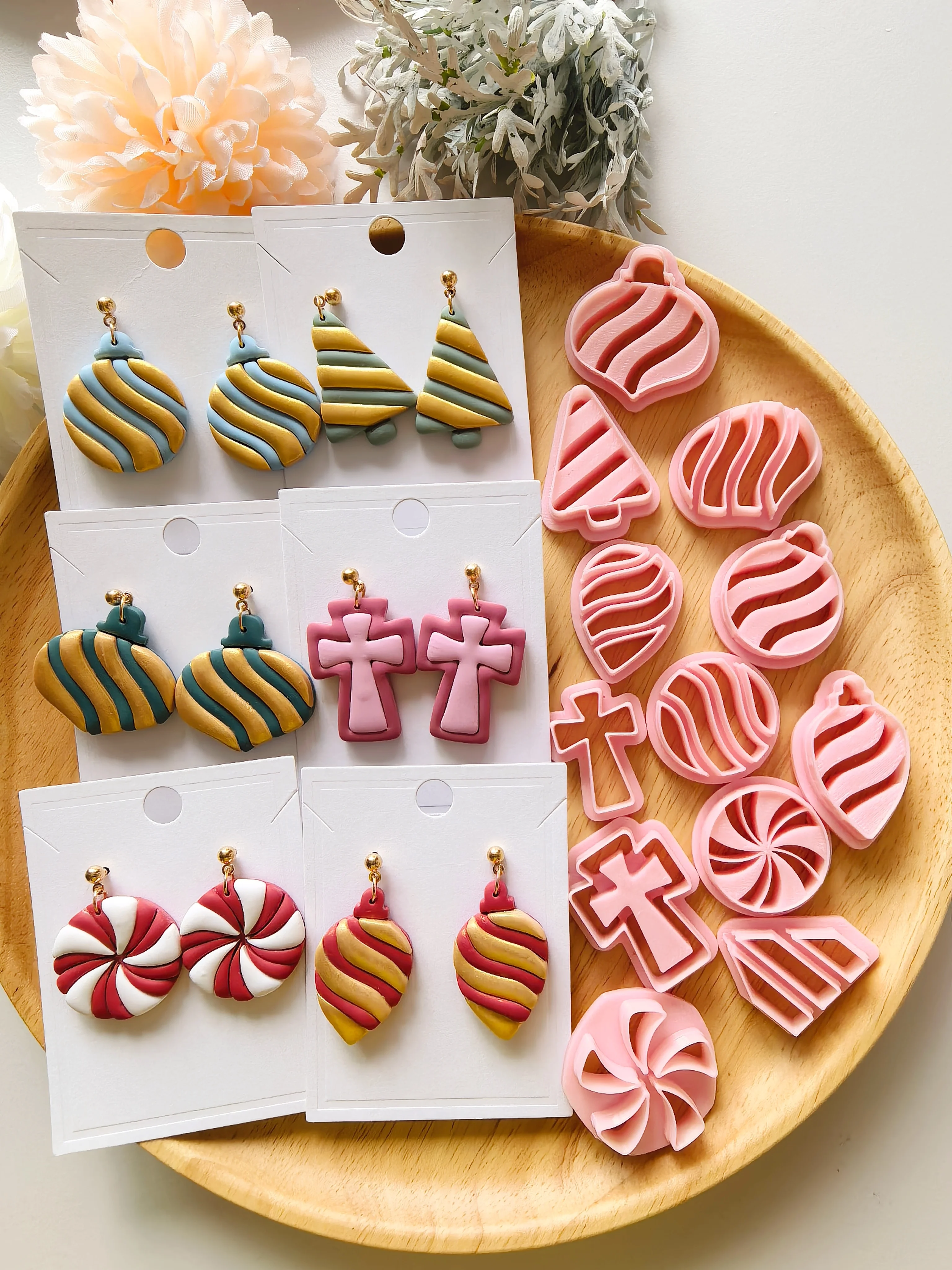 

Christmas Series Polymer Clay Cutter Inlaid Shape Clay Cutting Molds DIY Earrings Jewelry Making Hand Tools Soft Clay Tools Set