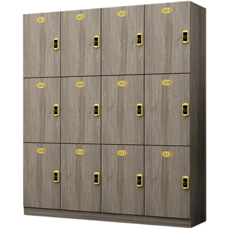 

Employee locker, beauty salon, haircut, classic Munich bath, yoga studio, gym, storage cabinet