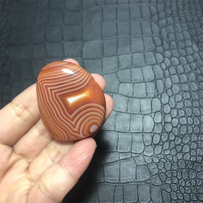 Natural Silk Agate Sardonyx Agate Palm Stones playthings Small Stones And Crystals Healing Crystals