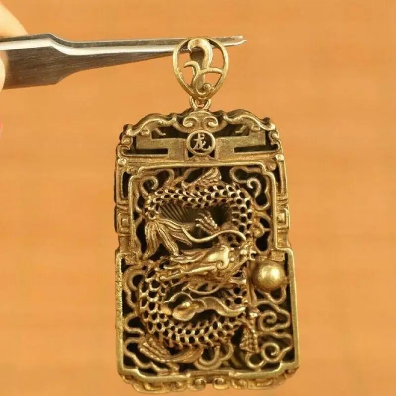 Chinese Old Bronze Hand Carving Dragon Statue Netsuke Pendant Gift Amulets