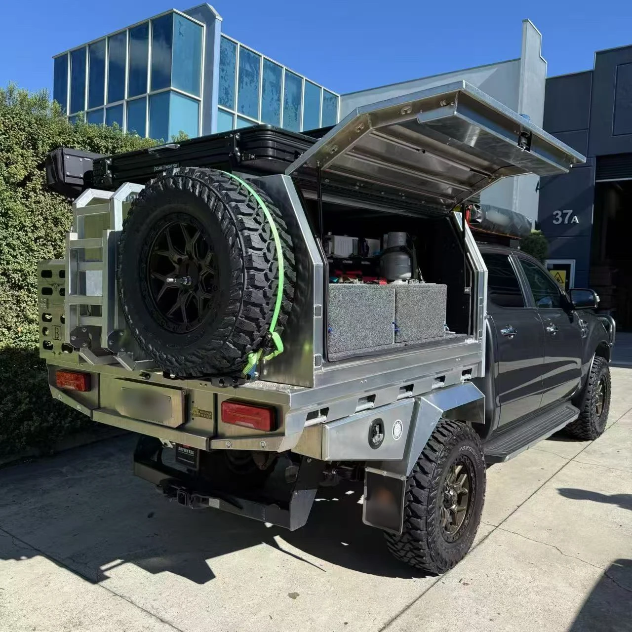 

Aluminium Flat Plate Ute Canopy with Tool Box 4x4 Camper Pickup Truck Canopy
