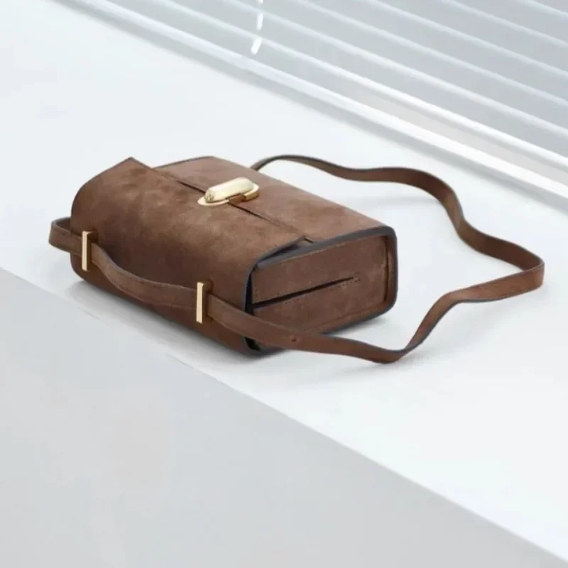 Petit sac carré avec poignée en daim, sensation de qualité supérieure, cuir de vachette simple français, sac à bandoulière initié