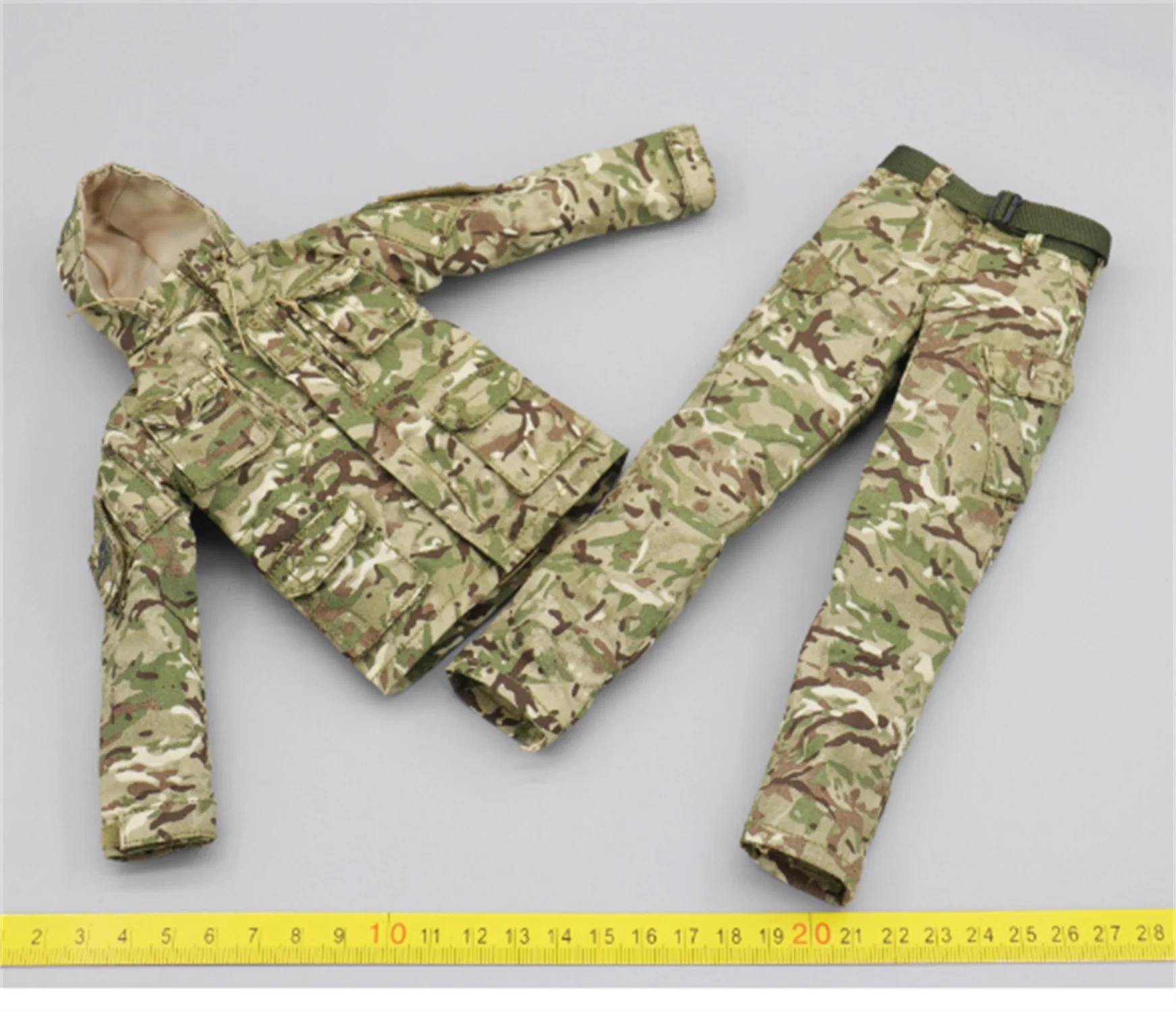 

Uniform Easy&Simple ES 26068 British Army Brigade of Gurkhas for 12" figure Soldier toys