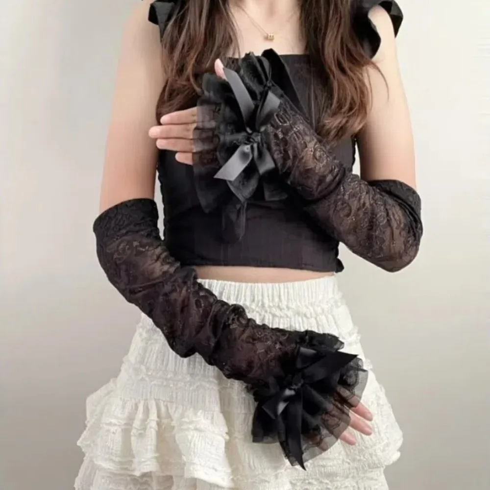 Sweet Lace Bowknot Womens Sleeve Sun Protection Y2K Bridal Wrist Gloves Graceful Hollow Out Lace Fingerless Gloves view 3