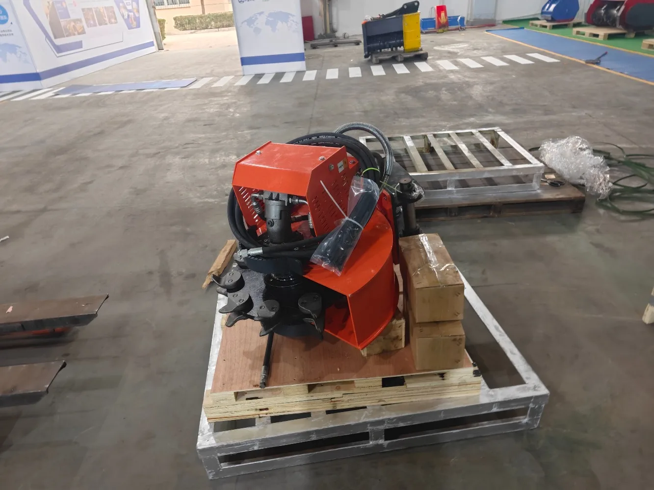 In Stock Electric Hydraulic Stump Grinder Portable Wood Chipper High Efficiency Forestry Machinery 1 Year Warranty