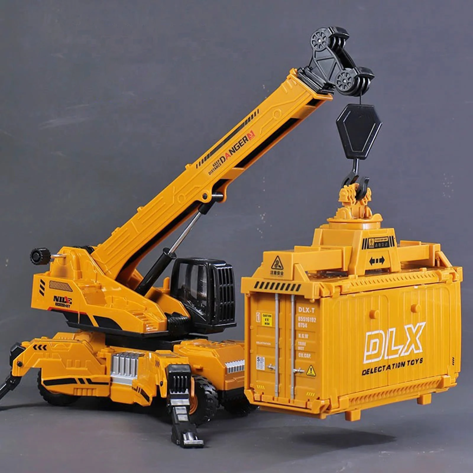 Construction Vehicle Toy Crane Model 360° Rotation Simulation Decoration Lifting Vehicle Engineering Truck for Toddlers Children