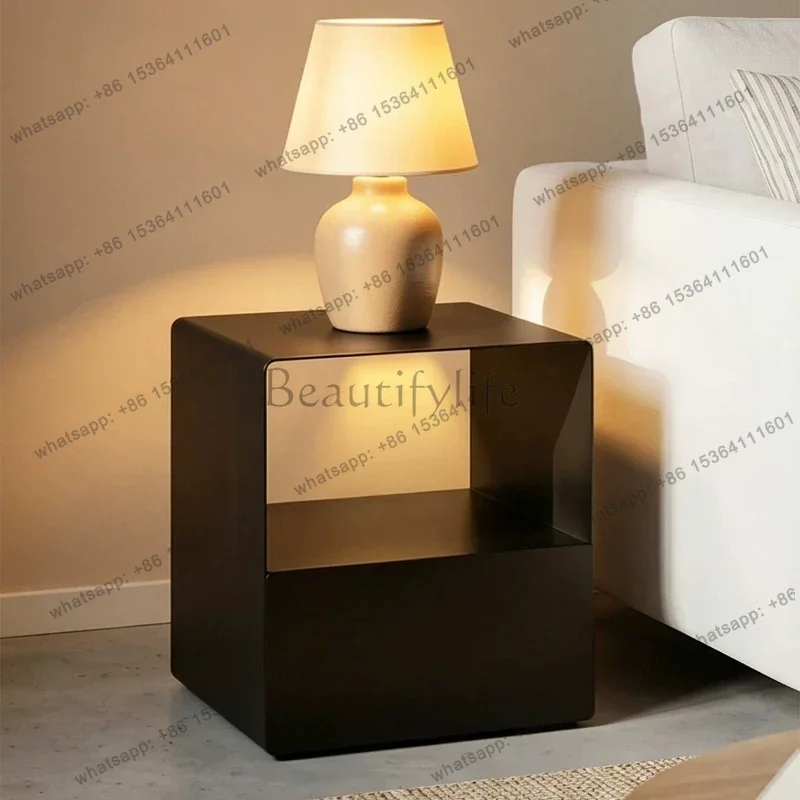 Factory Direct Nordic Italian Nightstand Luxury Modern Vintage Aesthetic Storage Nightstand Display Trendy Comodini Bedroom Furn