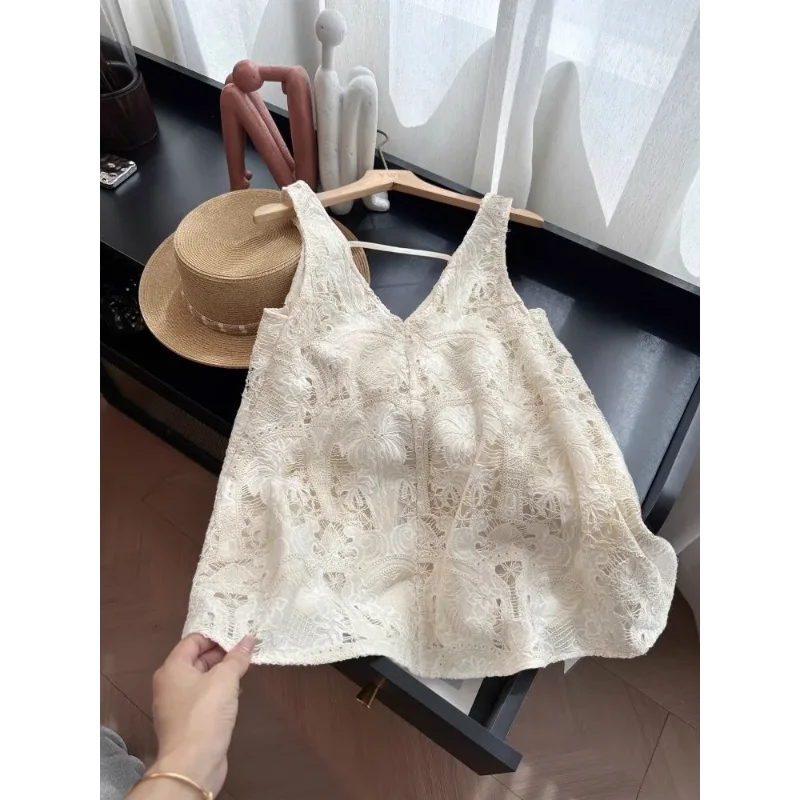 

Темпераментный полый кружевной вязаный крючком дизайн модный костюм женские новые тонкие шорты