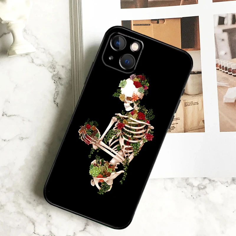 Skull Bones Botany Funda For iPhone 15 16 13 12 Mini 11 14 Pro Max 7 8 Plus X XR XS Max Phone Case