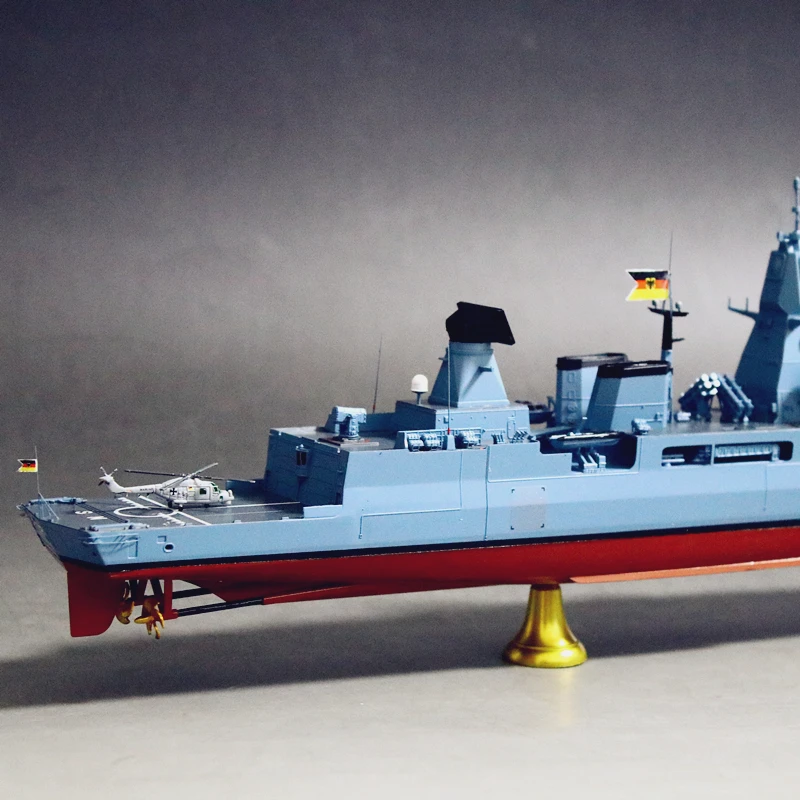 Saxony Class-fgata de misiles guiada, modelo terminado estático, modelo de buque de guerra de plástico, regalo de barco, adornos de alta gama, decoración del hogar