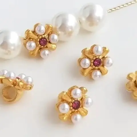 DIY Handmade Beaded Pearl Pendants Sand Gold Inlaid Flower Balls Ornaments Charms K430 for Jewelry Accessories