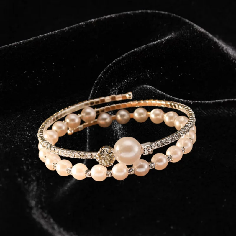 Classic Style Light Luxury Colored Pearl Bracelet Women Sophisticated Fashionable Everyday Elegant Ready Multi Layered Design
