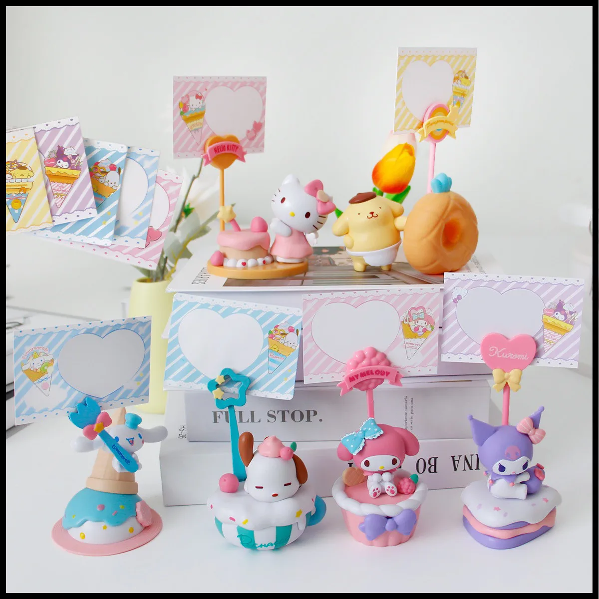 

Коллекционные мини-фигурки Kawaii Sanrio из серии «Сладкое послеобеденное чаепитие»: аниме-фигурки Cinnamoroll и Pochacco в закрытых коробках