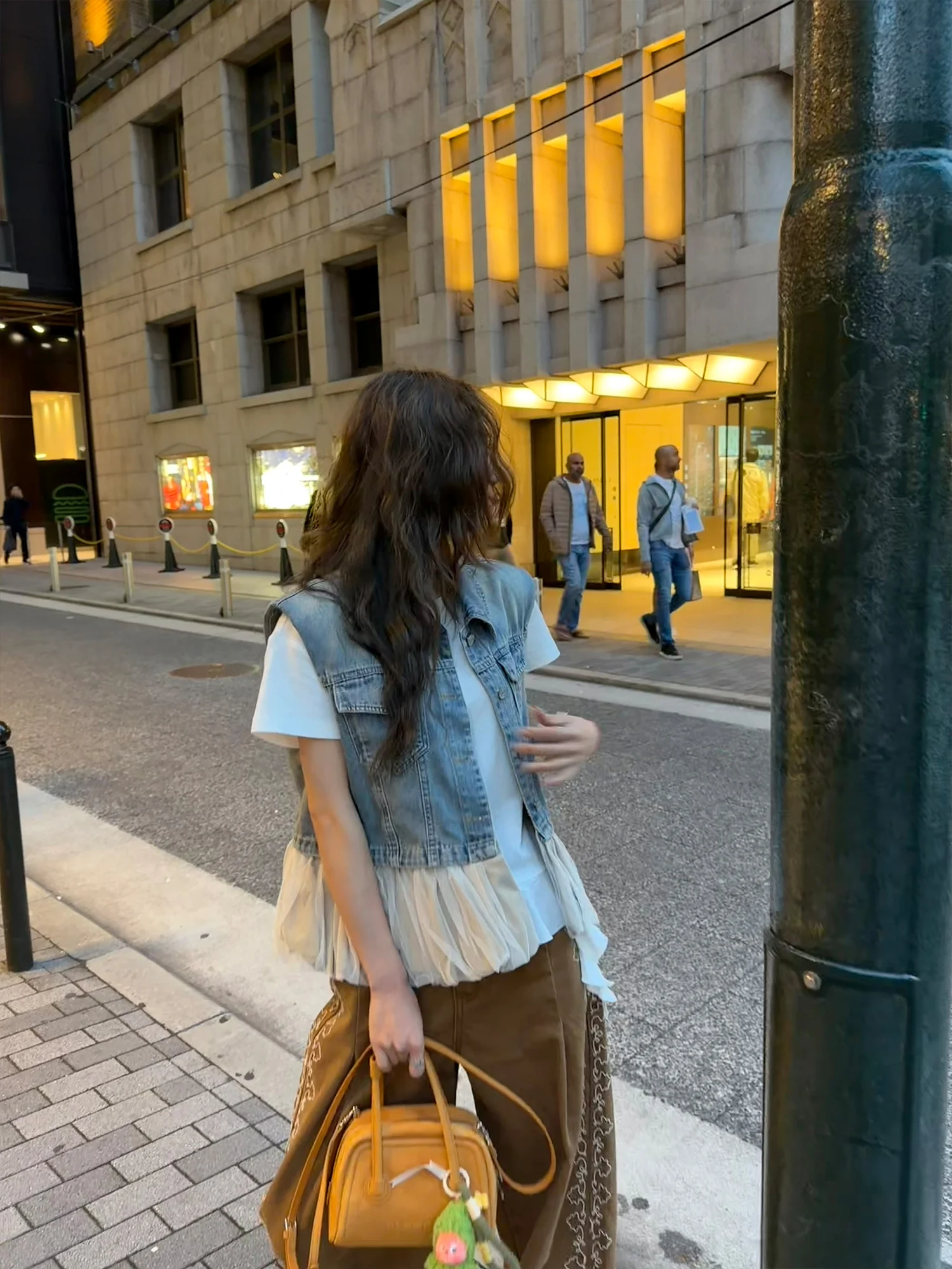 

Ballet Denim Patchwork Design Vest Top Short Outerwear Pure Cotton Lightweight Standard Fit Flip Collar Single Button Closure