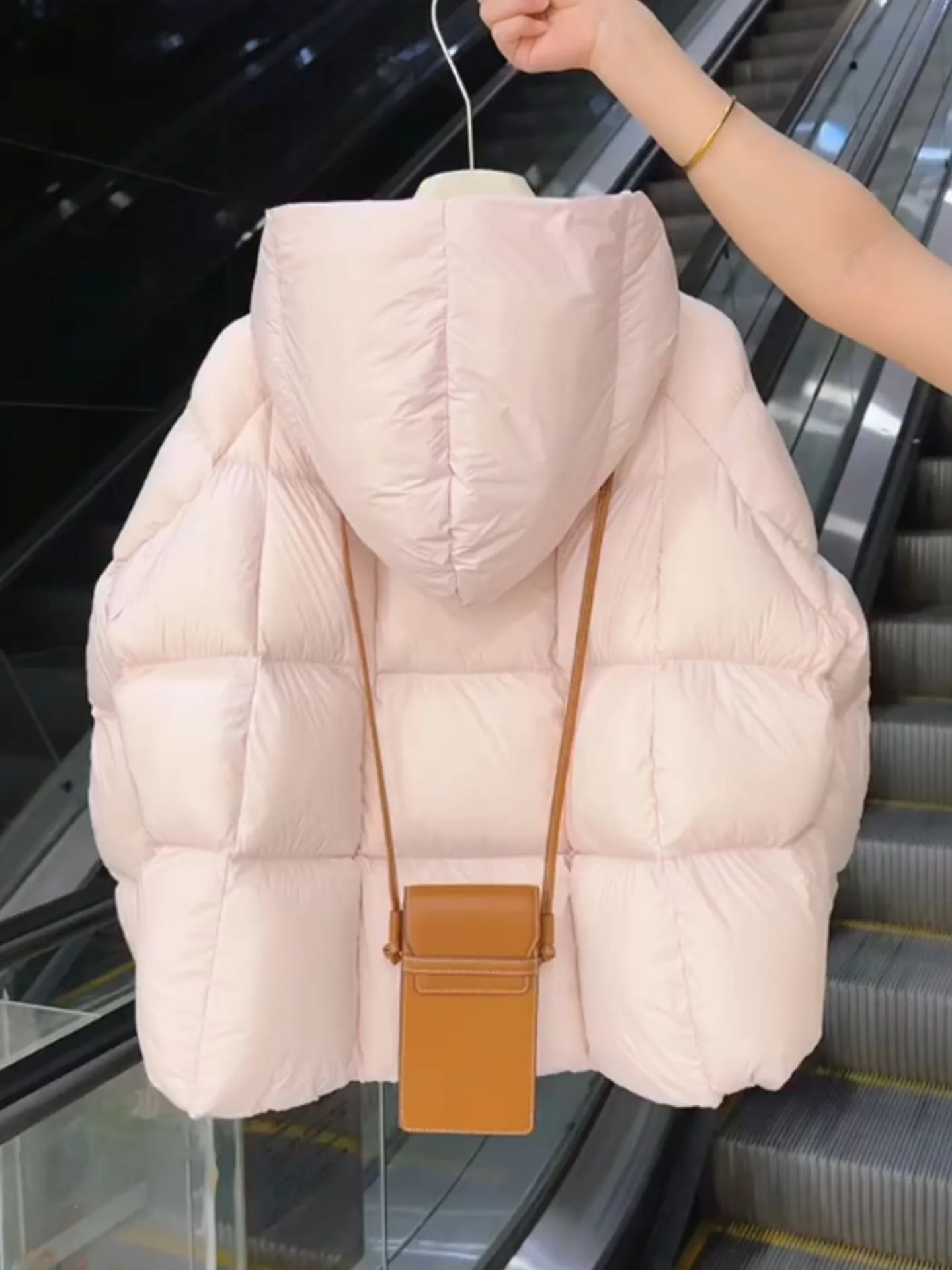 

Уникальный розовый женский пуховик-пальто в корейском стиле, утепленная верхняя одежда, зима 2025, новинка, теплая, повседневная, модная