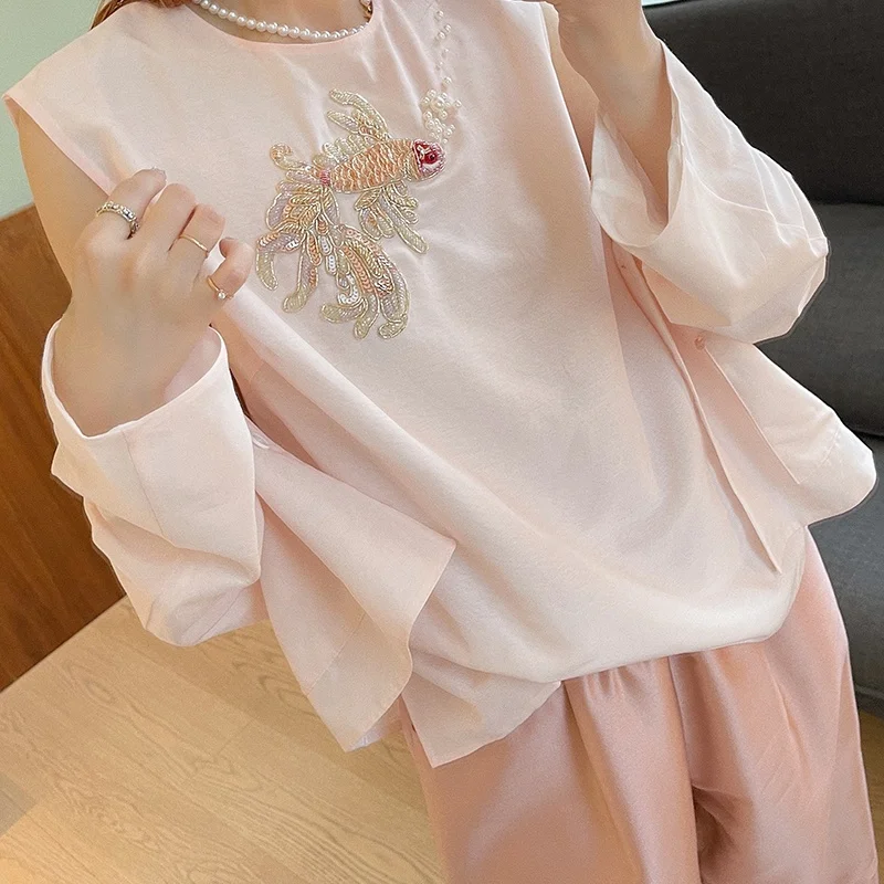 

Женская рубашка из шелково-хлопковой смеси с вышивкой в виде рыбок, легкая, дышащая, для повседневной носки, с круглым вырезом, коротким рукавом, свободного кроя