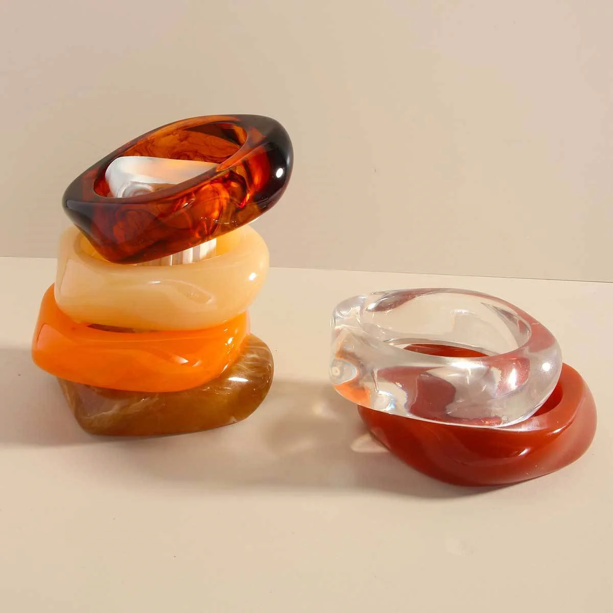 الرجعية الشرير غير النظامية شخصية المبالغة أساور Y2k الهيب هوب الاكريليك أساور واسعة أساور النساء الرجال جديد مجوهرات الإسورة #4