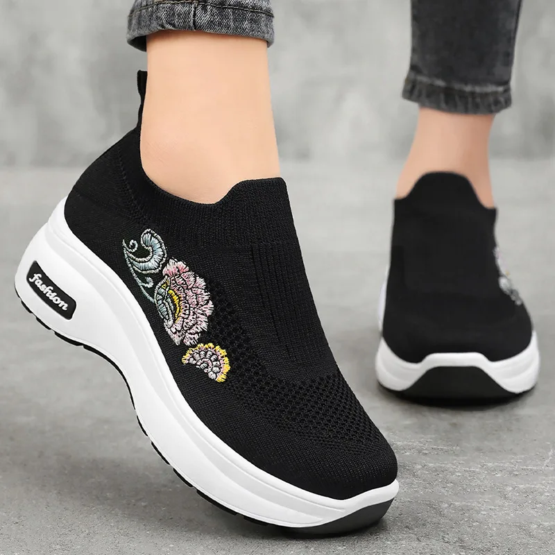 

Women's Summer Lightweight Muffin Bottom Casual Shoes Higher Breathable Hundred Shoes