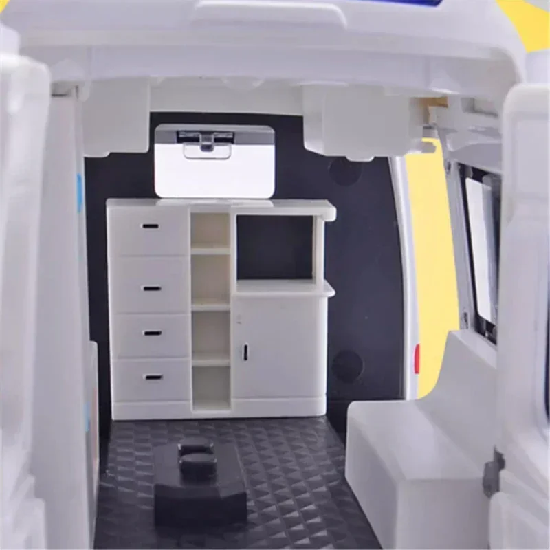 1:24 Ambulance Automodel Diecasts Metalen Speelgoed Politie Ambulance Auto Model Collectie Geluid En Licht Hoge Simulatie Kids Speelgoed Cadeau