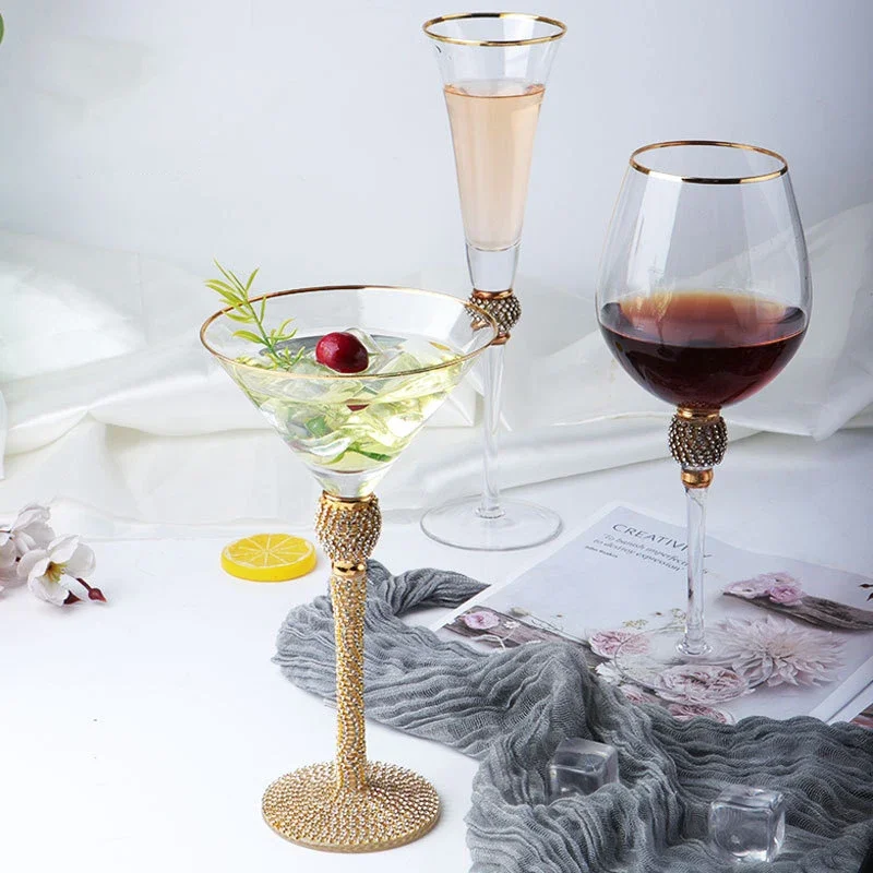 1Pc Creative Phnom Penh Champagne Glasses Inlaid Diamond Wine Glass Weddeing Party Crystal Goblet Cocktail Glass Drinkware Gifts