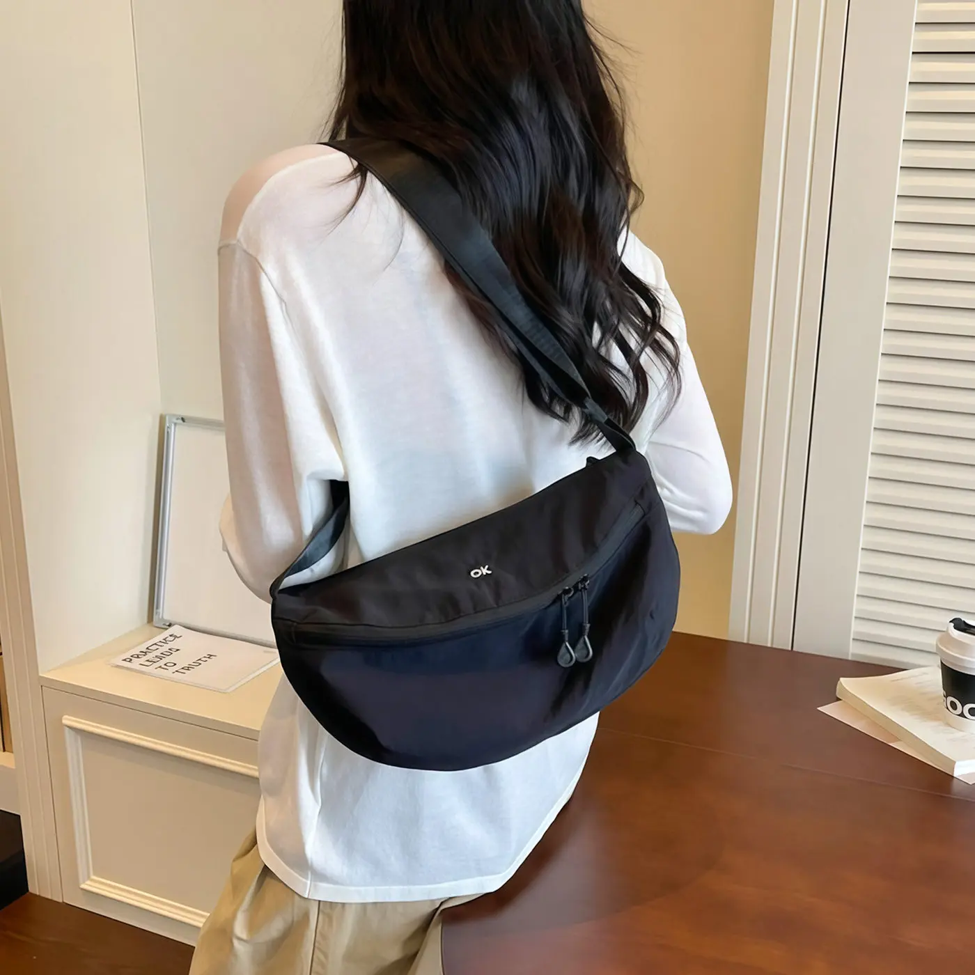 Ultra-light Waterproof Crossbody Bag, Unisex Oxford Nylon Sling Bag, Versatile Lightweight Practical Saddle Chest Dumpling Bag