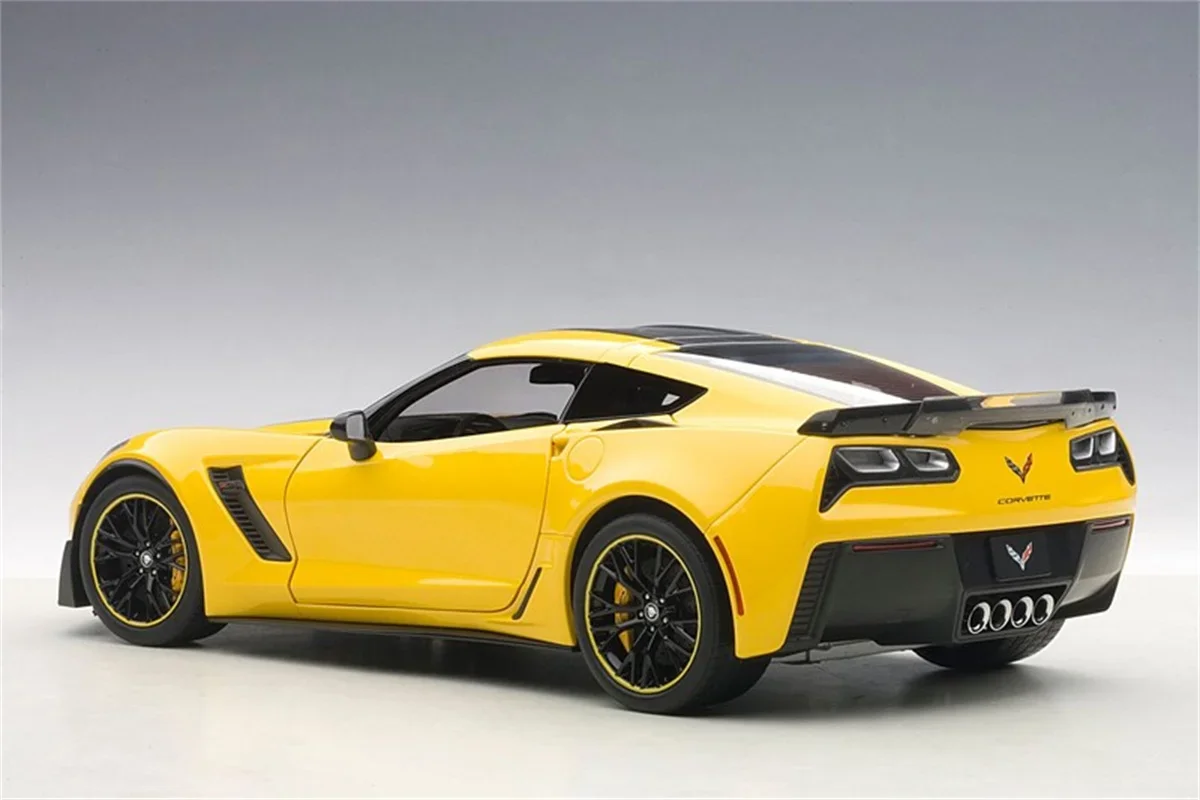 AUTOart 71260 1/18 For Chevy Corvette C7 Z06 C7R ABS Diecast Model Car Toys Hobby Gifts Yellow Collection Ornaments Display