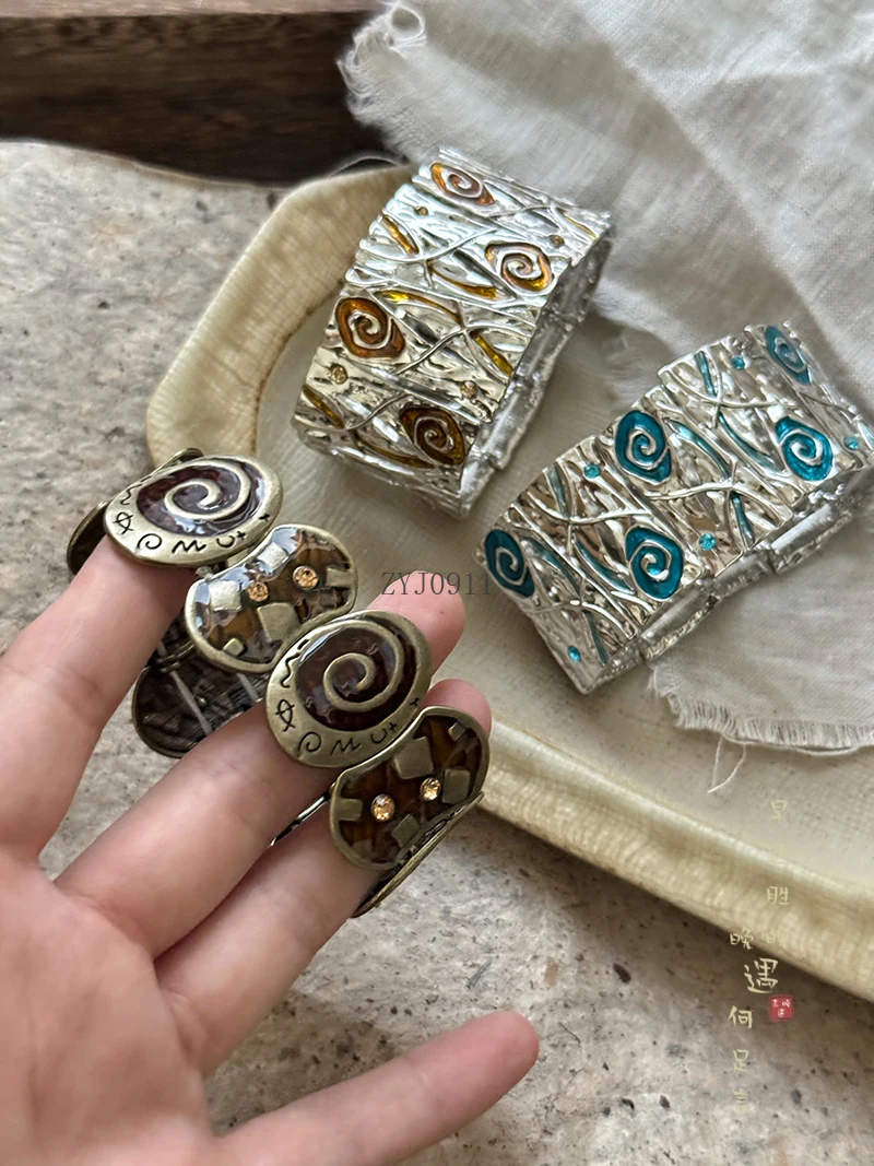 Y العصور الوسطى خمر الرجعية القديمة واسعة الحافة سوار الإناث المتخصصة تصميم شخصية الراقية اليد المجوهرات