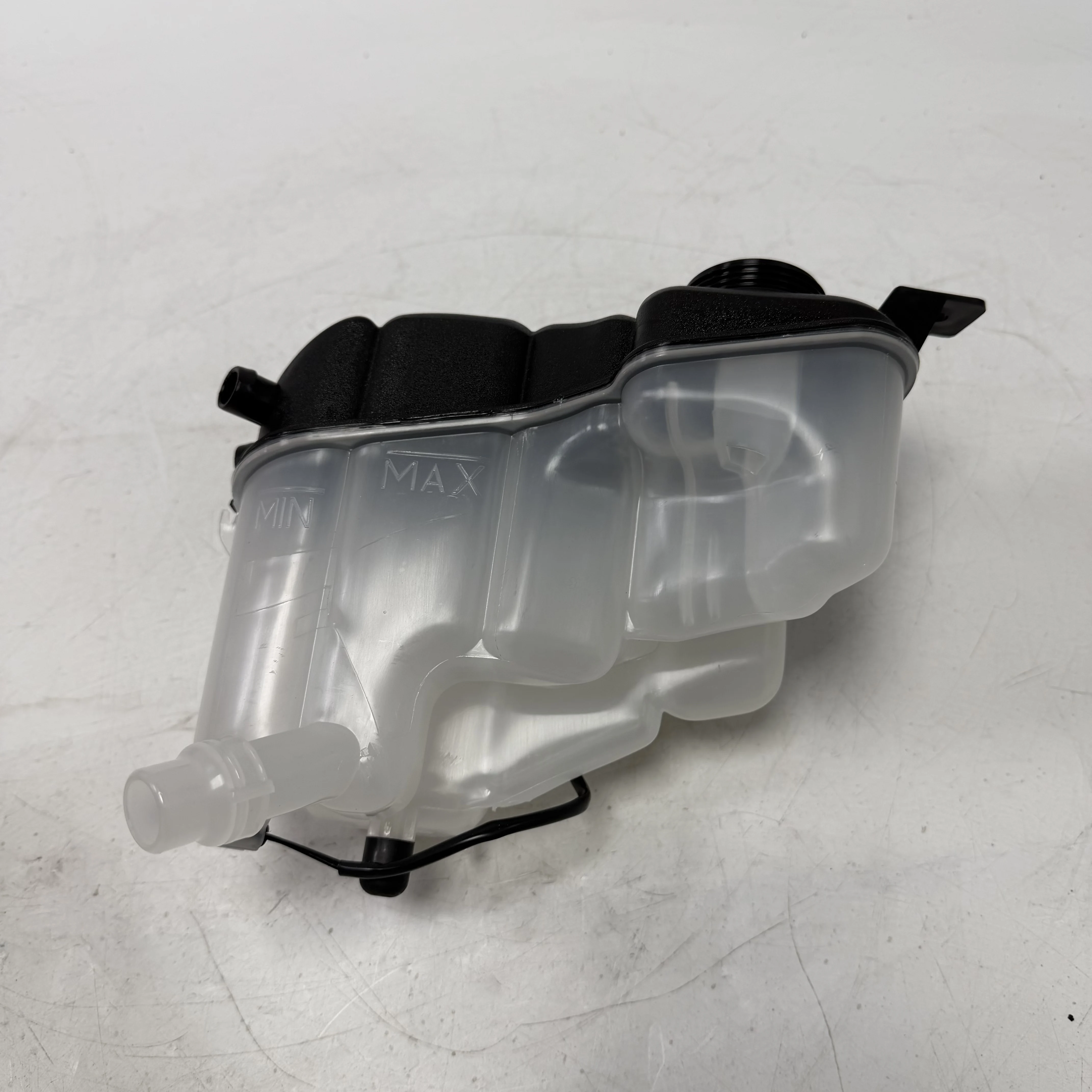 LR024296 2.0 2.2 TD4 Radiator Coolant Overflow Container for LAND ROVER LR2 RR Evoque VOLVO S80 V70 XC60 Expansion Tank 31200321