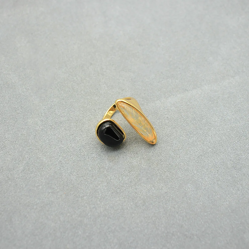 Vintage Crystal Ring Copper Plated 18k Gold Niche High-End Open Ring Versatile Luxury Jewelry Accessory Birthday Gifts for Women