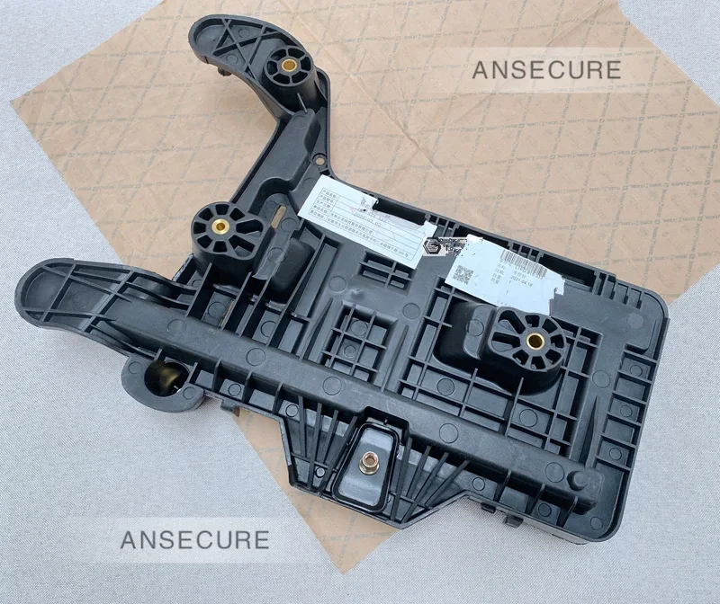 Battery Pad Tray Console Lower Bracket For VW Golf Jetta Caddy Eos Tiguan Touran Passat B6 B7 CC Scirocco Sharan Skoda 1K0915333