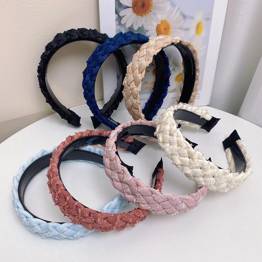 New Handwoven Wide Edge Hair Hoops Fashionable and Versatile Small Fragrant Wind Anti slip Headband Headwear For Women Accessory