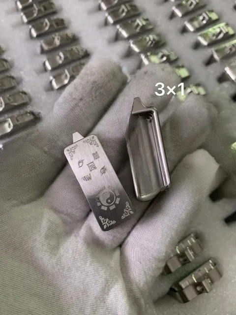 Factory Direct 2026 10Pcs wholesale high-grade electroplating box Tibetan painting Buddha statue shell pendant protective shell