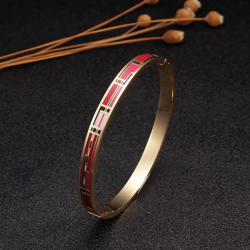 Trendy Cute Carved Women Girls Wedding Party Cuff Bangles Enamel Stainless Steel Casual Charm Fashion Bangles Pulsera