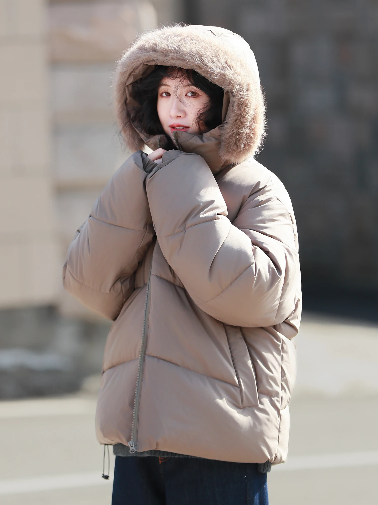 

Original Design Thiened Hooded Cotton Jaet Men Women Winter Warm Windproof Loose Fit Faionable Coat with Fur Collar