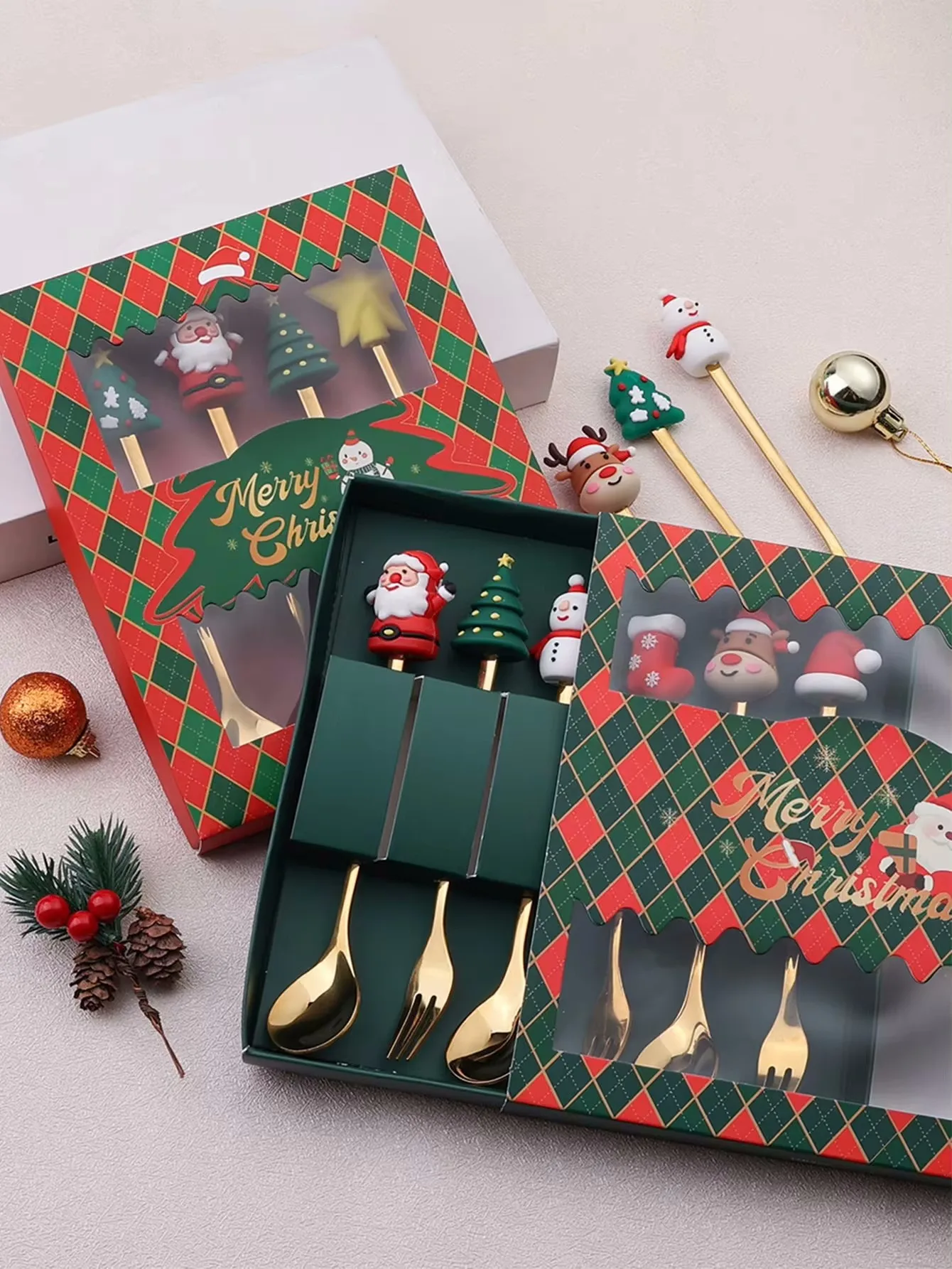 Christmas Coffee Spoons Forks Set (4/6Pcs), Stainless Steel Spoon Forks Christmas Gifts for Kids(Red/Green Gift Box Set)