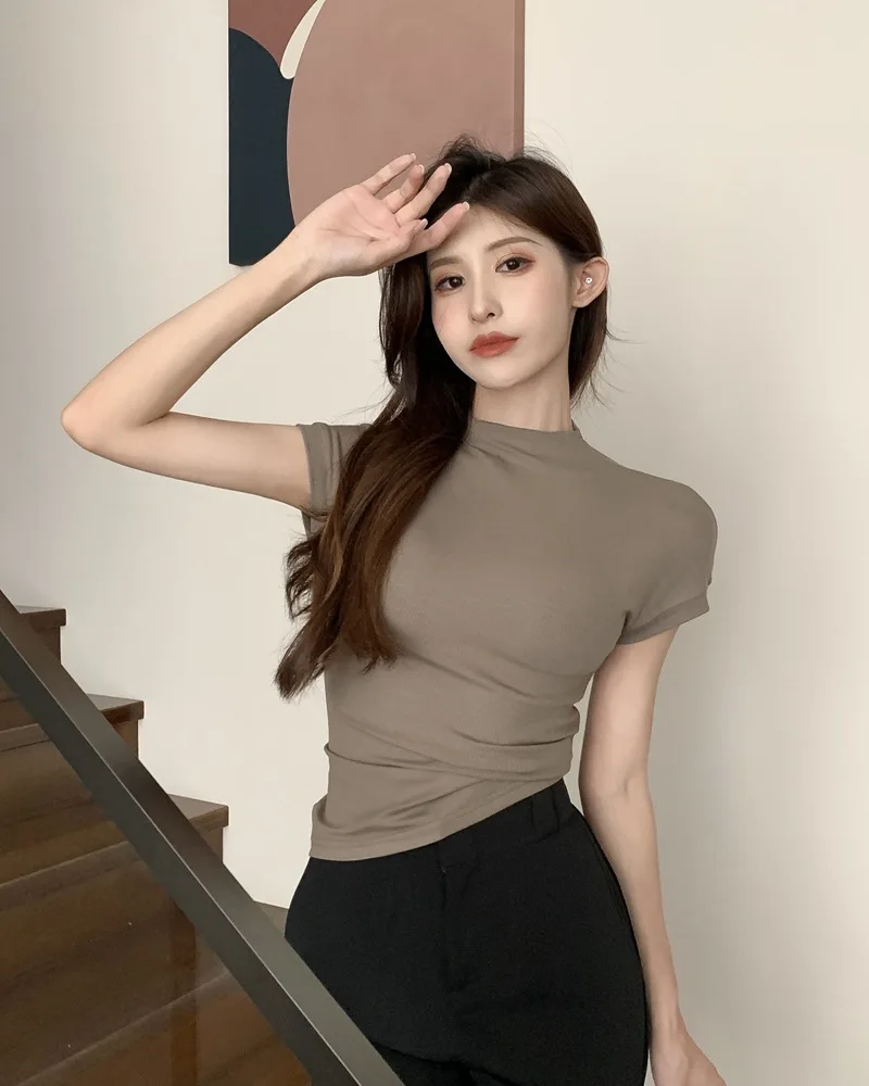 بلايز قميص الموضة الأساسية المحاصيل سيدة قصيرة الأكمام Crewneck نحيل تي شيرت الصيف المحملة للنساء Vintage قمة Harajuku Y2k الشارع الشهير
