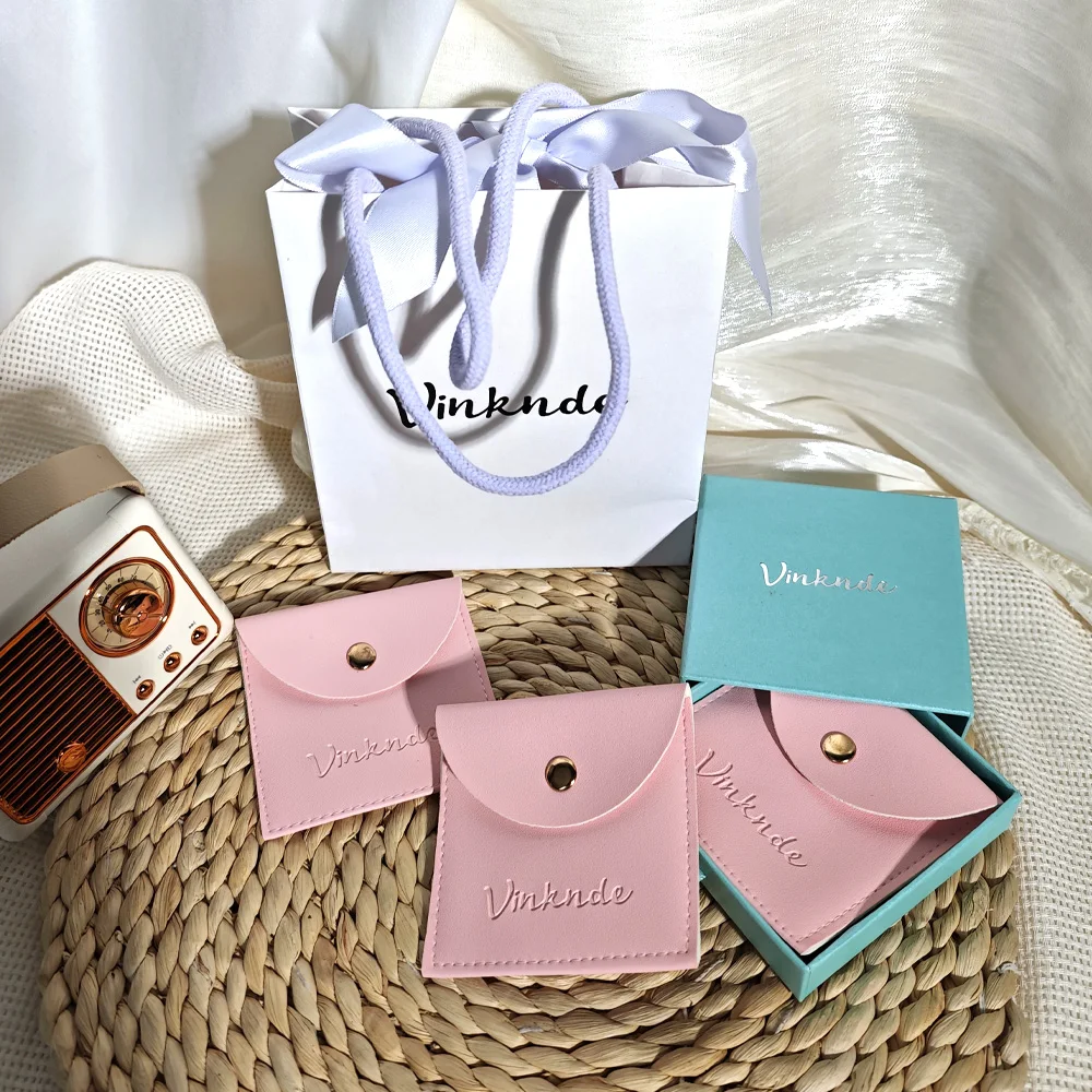 

Custom Logo Pink Pu Leather Jewelry Necklace Storage Bag With Snap Button Waterproof Envelope Pouch Wedding Christmas Gift Pouch