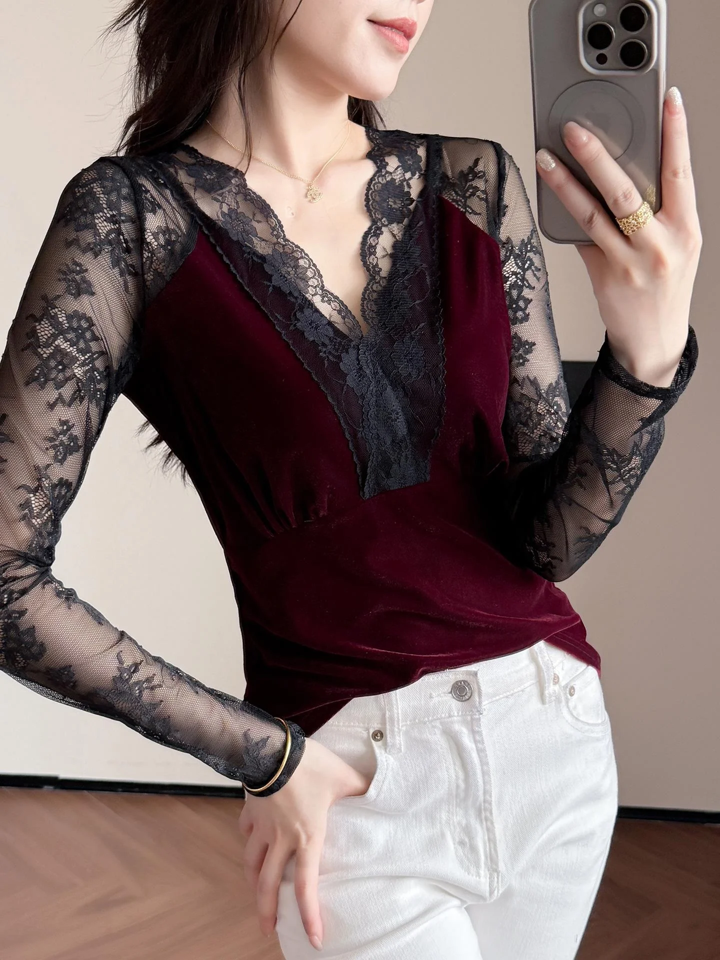 

Fce Lined Lace Splice Base irt Women's Sexy Personali V Ne Long Sve T irt Inner Wear Faionable Small irt