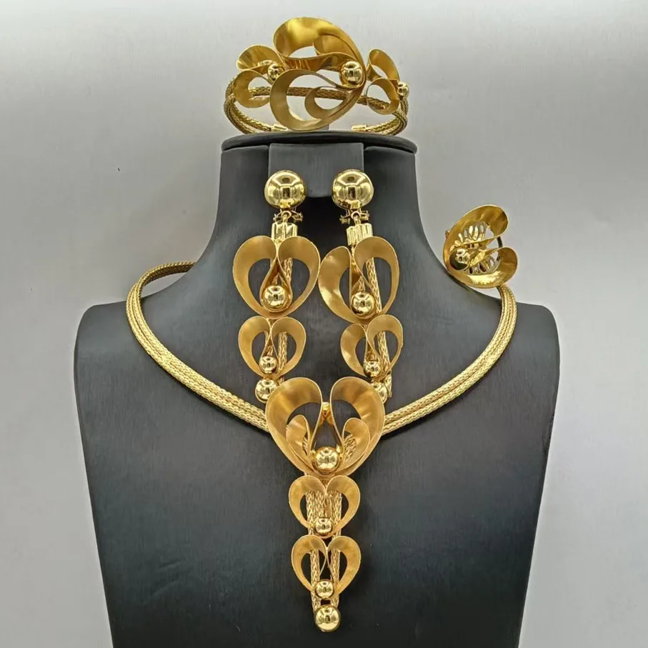 

New In Luxury Dubai 24K Gold Plated 4PCS Jewelry Set African Bridal Necklace Earrings Bracelet Ring Wedding Party Gift Hot Sale