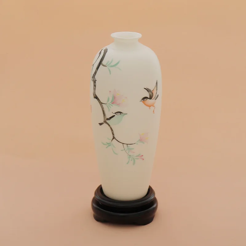 Kun Hong, Dehua New Chinese-style Ceramic Vase, Hand-painted On-glaze Handicrafts, Soft Furnishing, Creative Home Ornaments, Pri