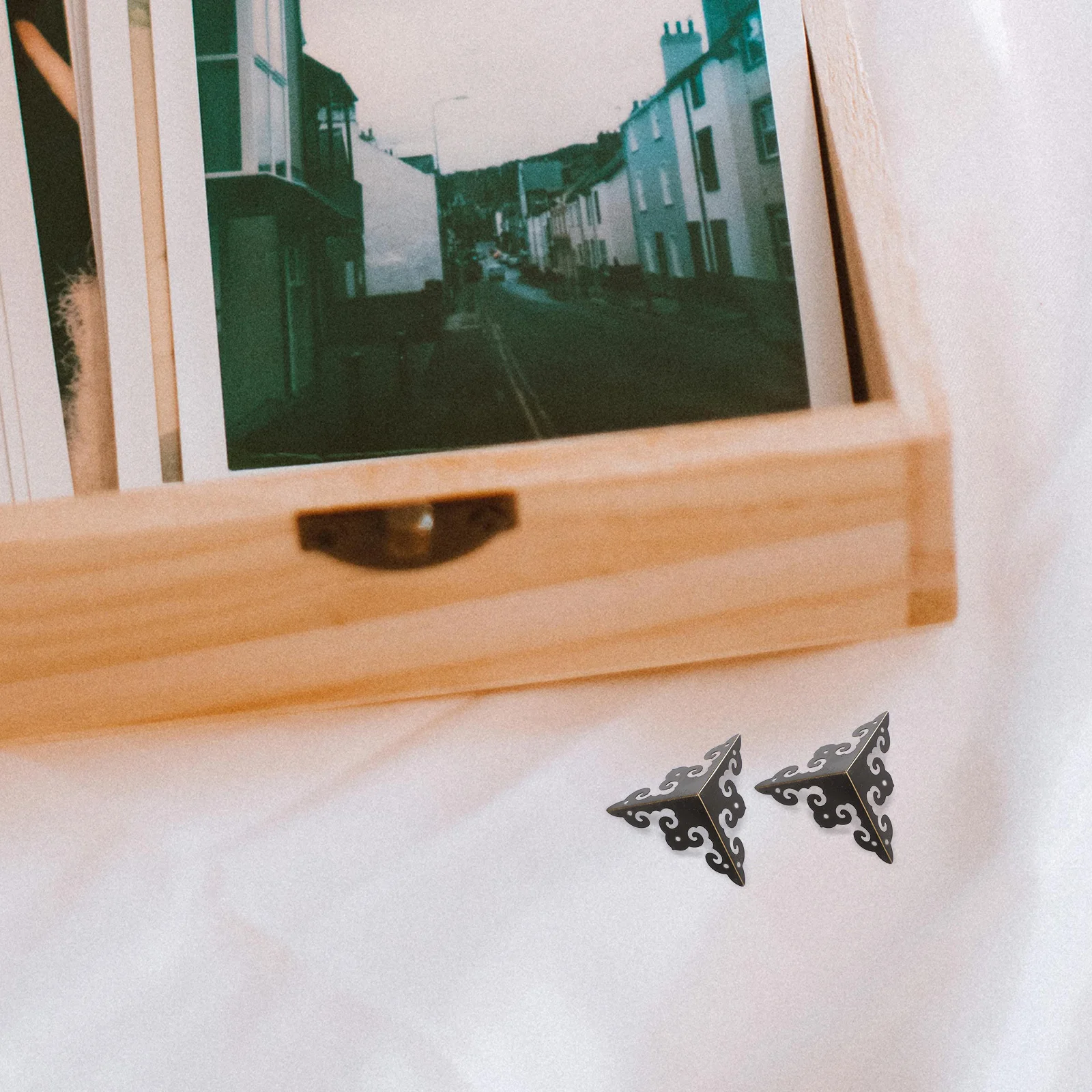 

10 шт., пятифункциональная угловая защита, винтажная металлическая железная обшивка, мебельная коробка, защитные ограждения для края шкафа, угловая защита